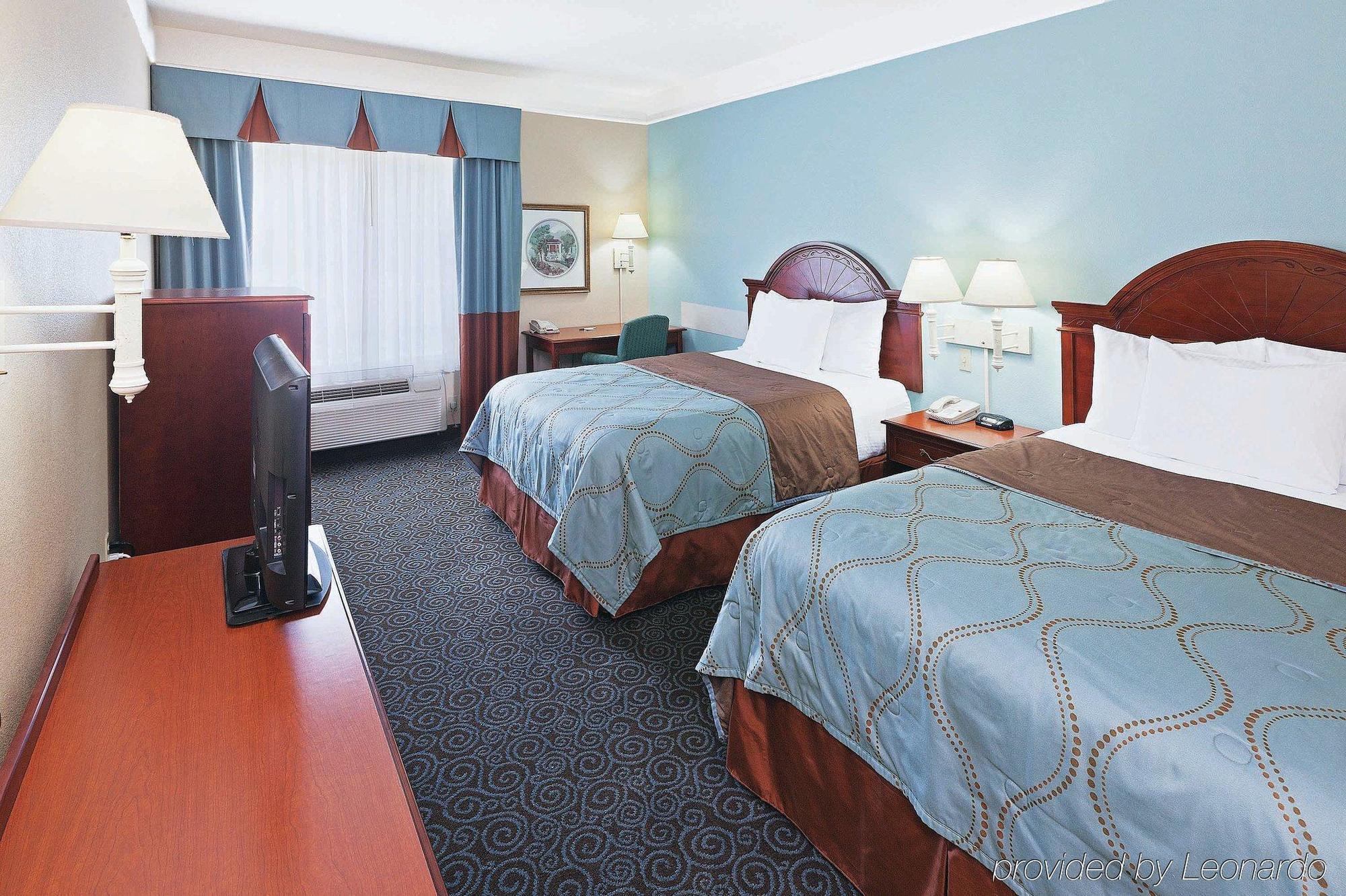 Spark By Hilton West Clay Road Hotel
