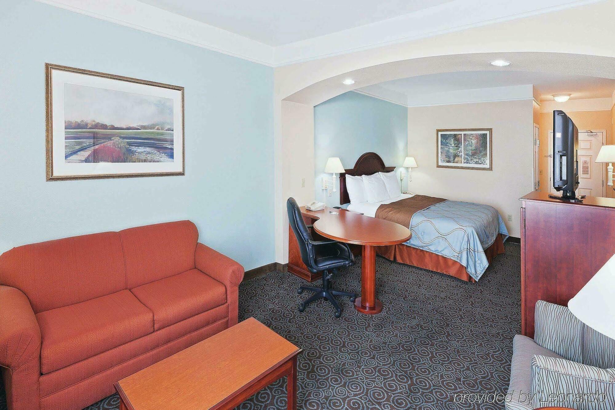 Spark By Hilton West Clay Road 3*